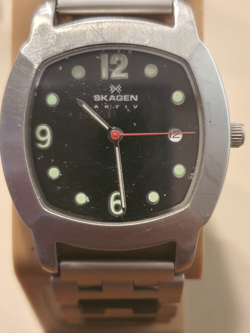 10/$20 Skagen Aktiv Titanium/Black Men's Watch- Needs Caseback